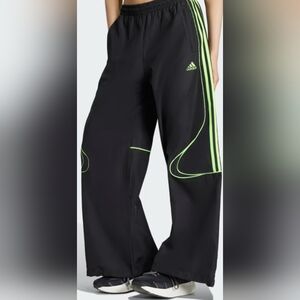 Teamgeist Adicolor Oversized Woven Track Pants Size L